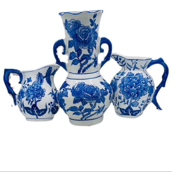 Porcelain Blue White Floral Pocket Vase / Wall Decoration Formalities Baum Bros - Picture 1 of 5